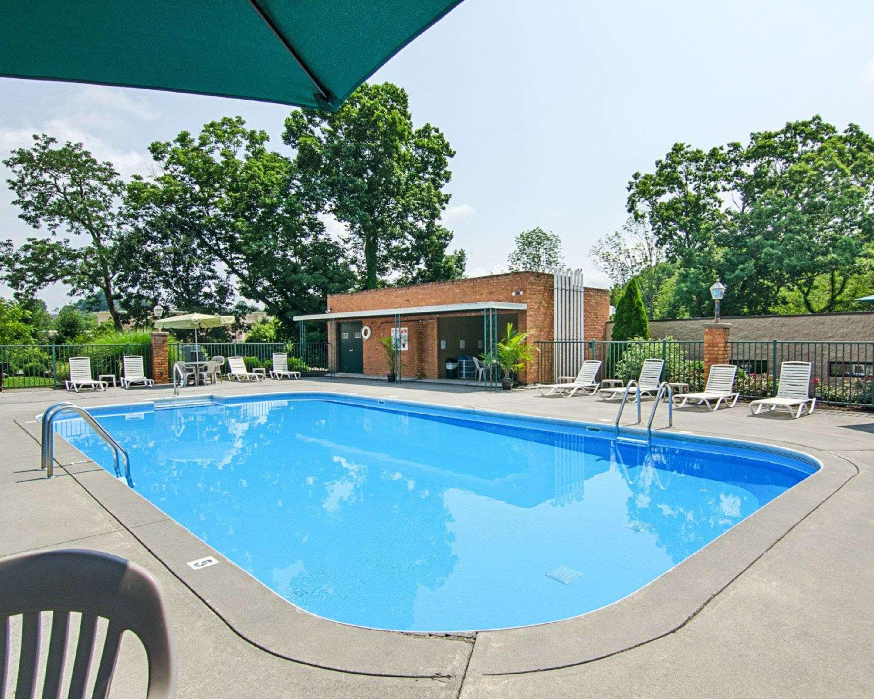 Quality Inn Lewisburg Exterior photo