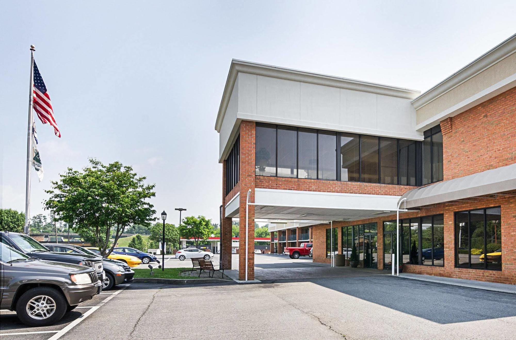 Quality Inn Lewisburg Exterior photo