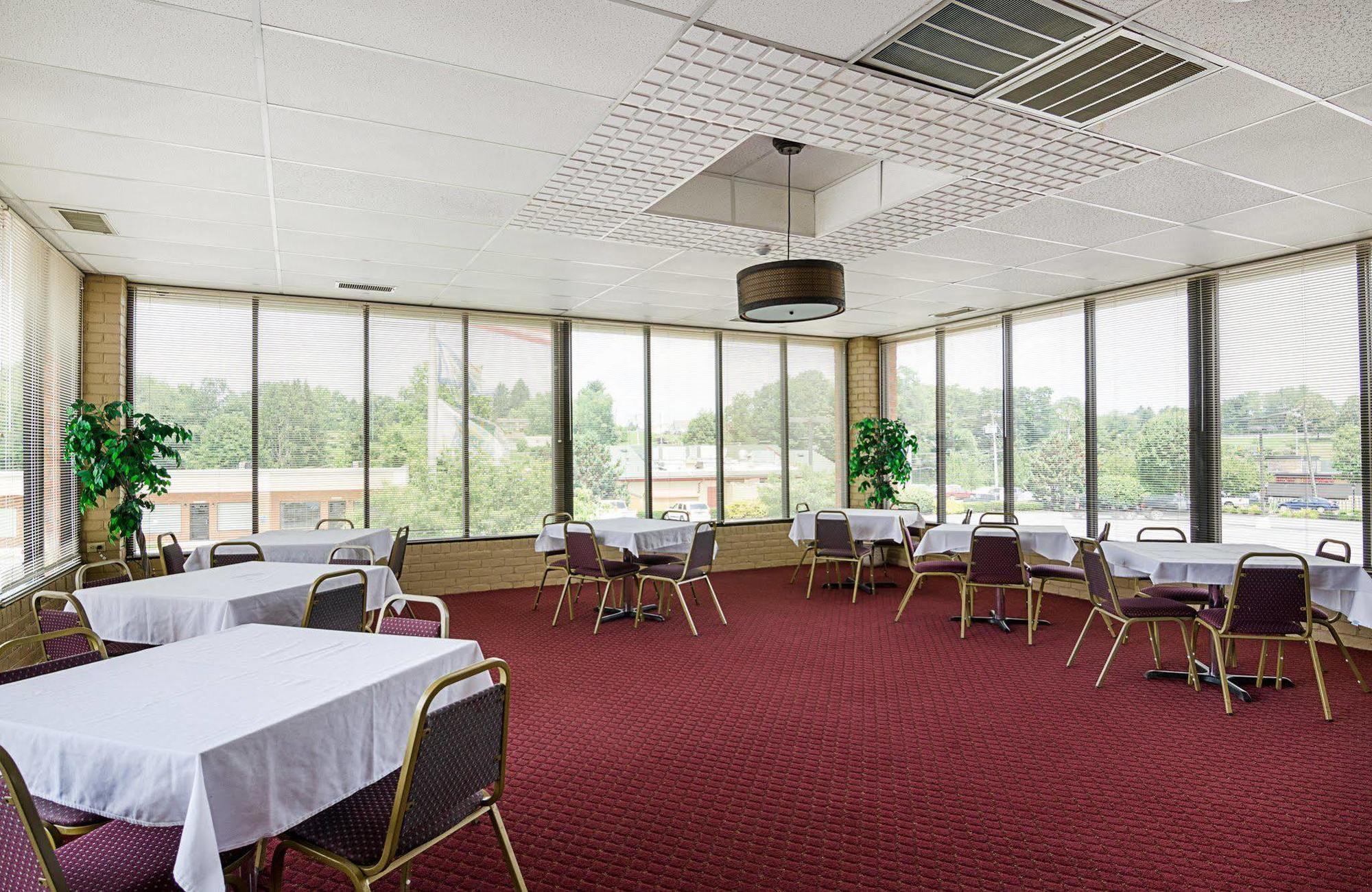 Quality Inn Lewisburg Exterior photo